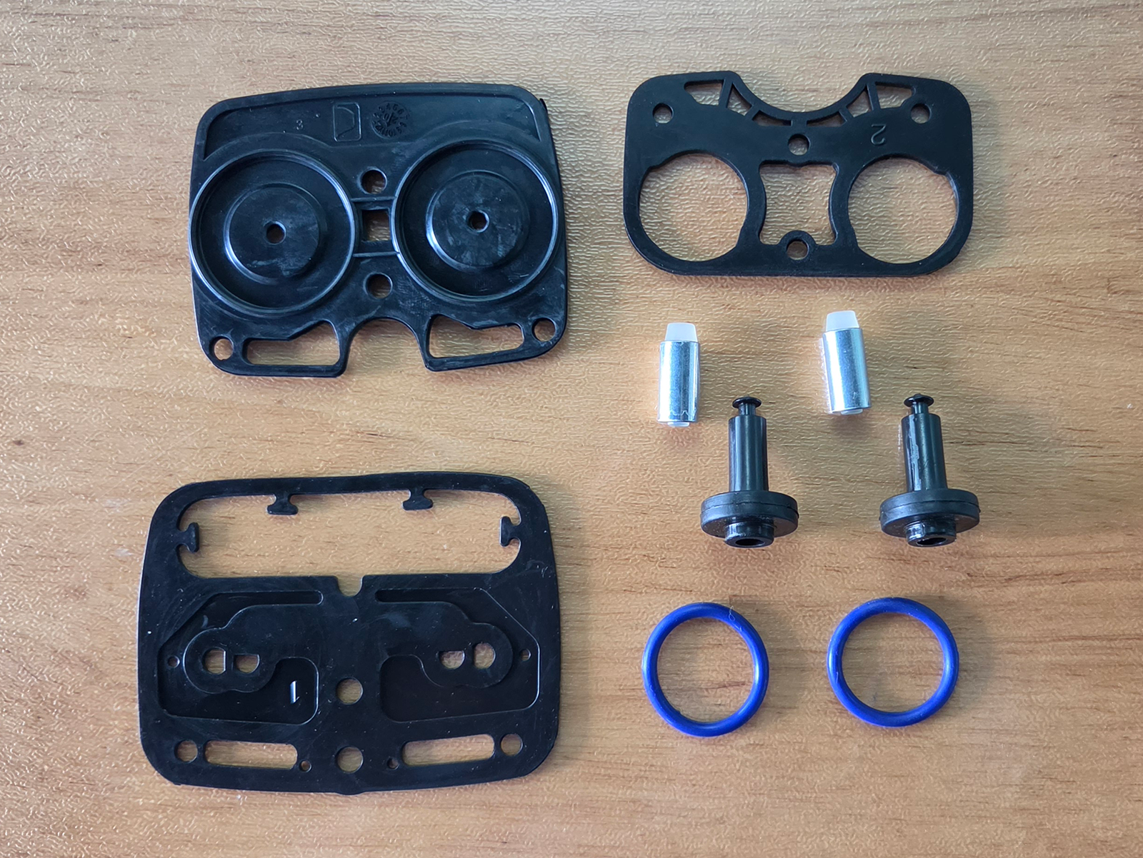LE30 Rubber Kit